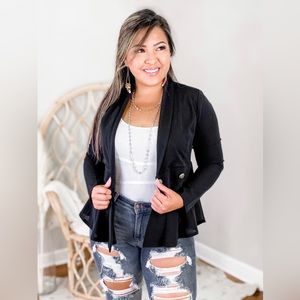 NWT ANDREE BY UNIT Black Blazer